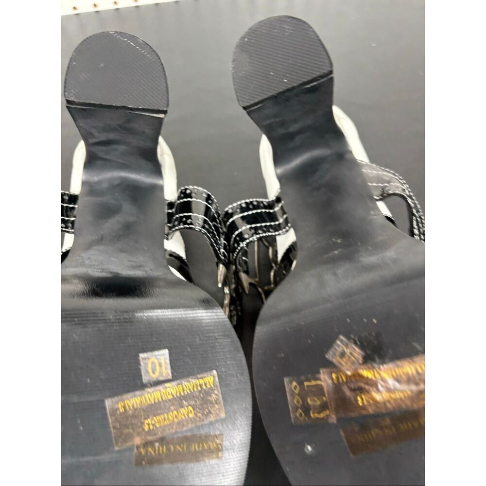 Funtasma patent leather brass knuckle buckle heels size 10 - Picture 14 of 14
